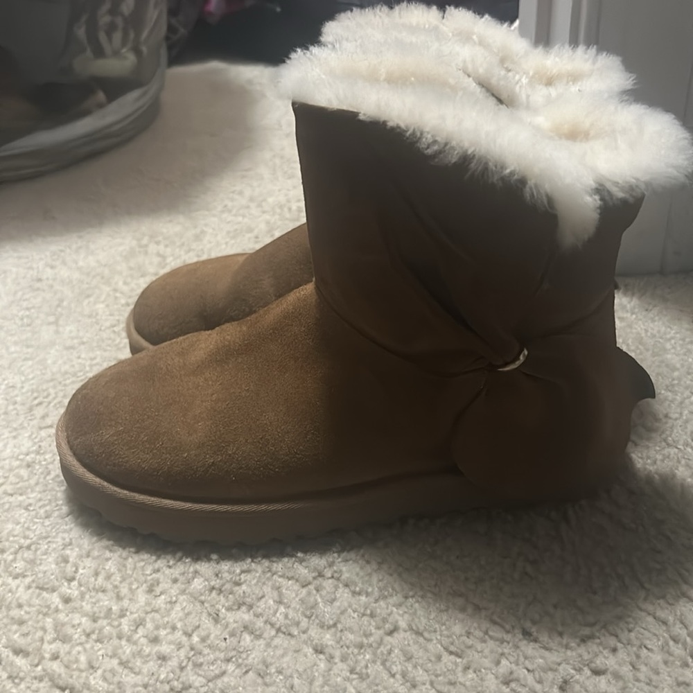 Ugg Boots - image 4